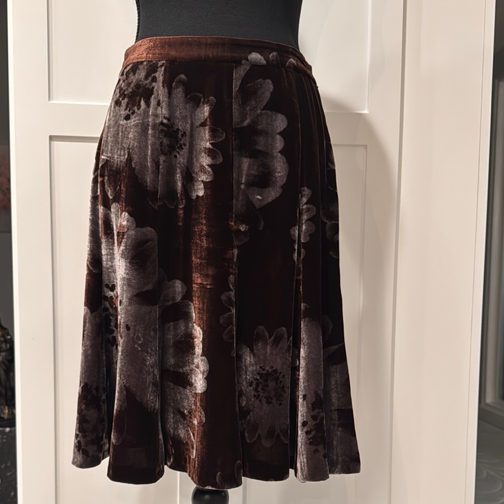 Floral Velvet Skirt in Brown and Black